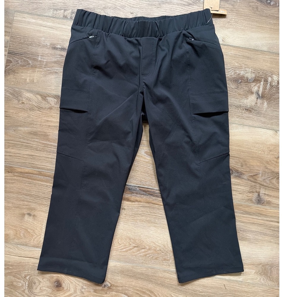 NWT Eddie Bauer Incline Utility Cargo Capri Womens 10 P Petite Black Stretch